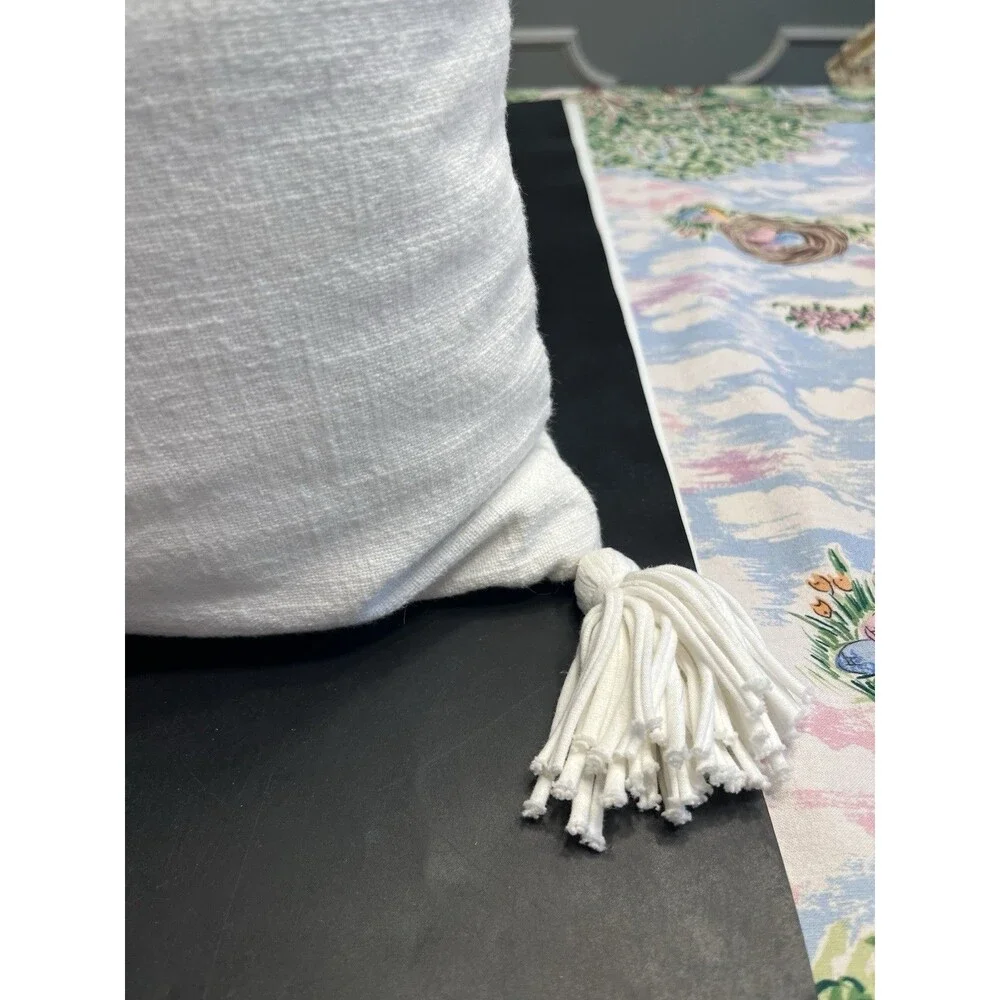 Pottery Barn White Embroidered Pineapple Motif Square Throw Pillow Corner Tassel
